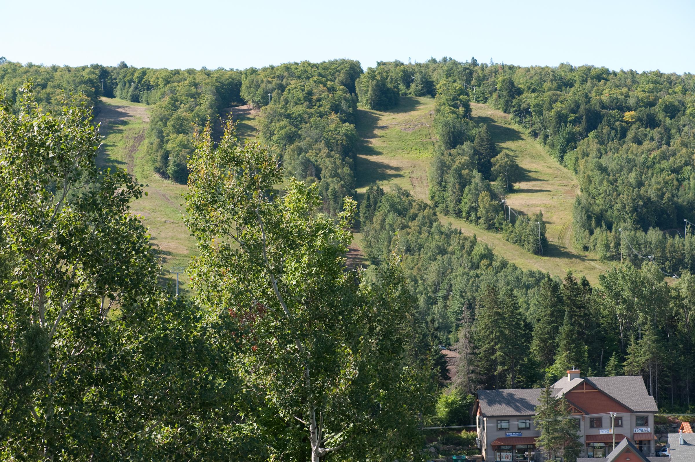 Hotel St-Sauveur Saint-Sauveur-des-Monts Exteriér fotografie