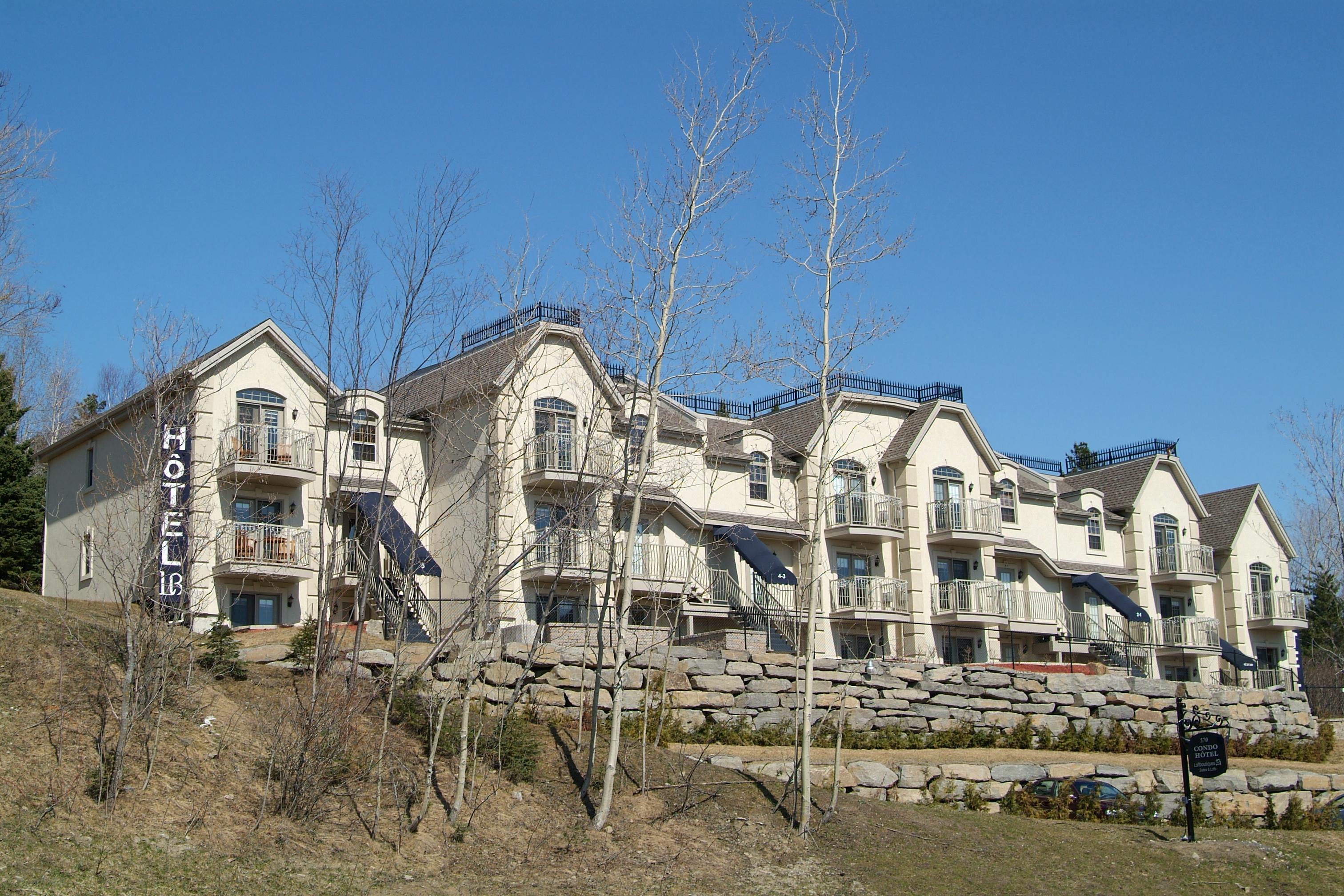 Hotel St-Sauveur Saint-Sauveur-des-Monts Exteriér fotografie