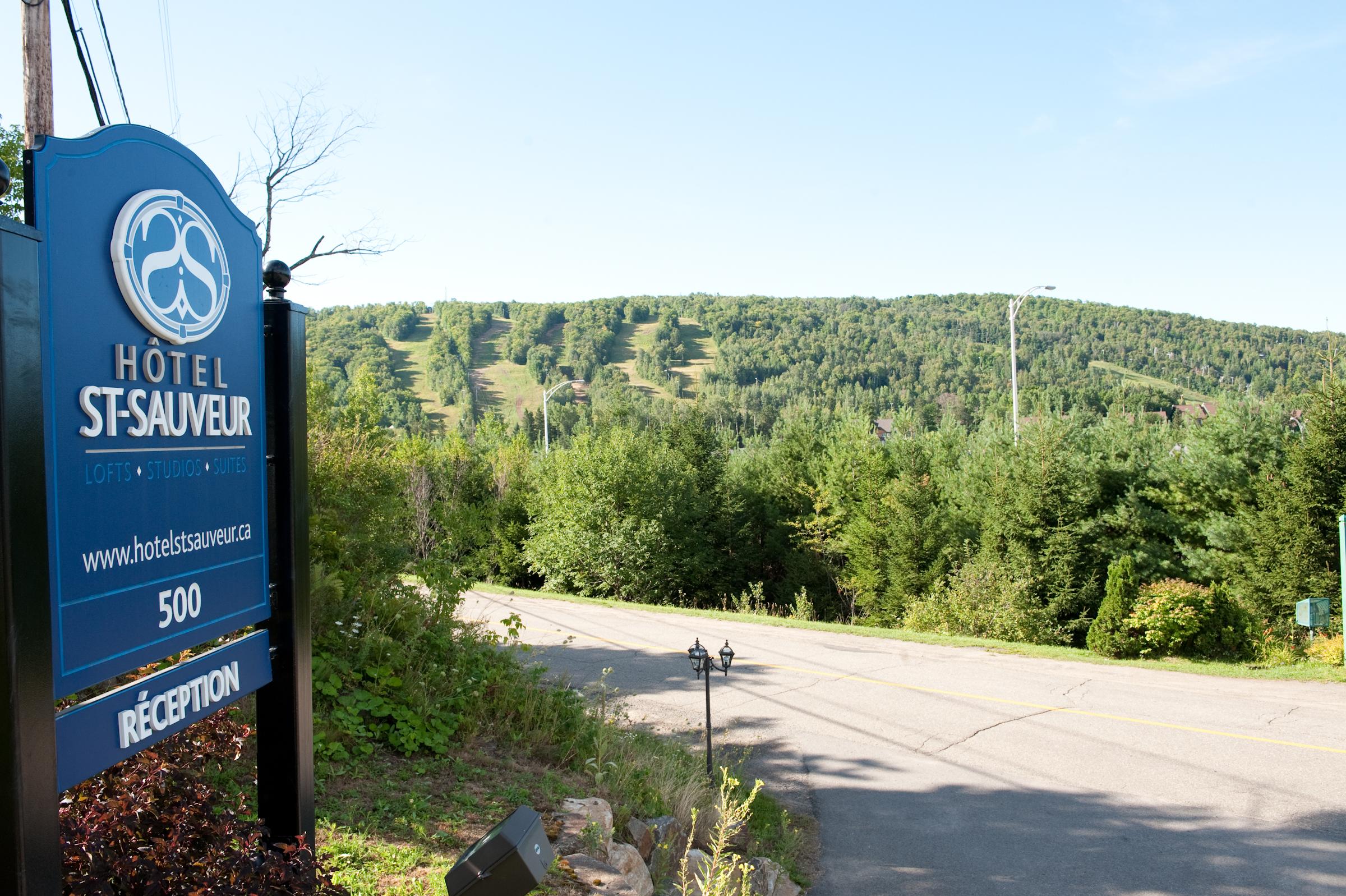 Hotel St-Sauveur Saint-Sauveur-des-Monts Exteriér fotografie