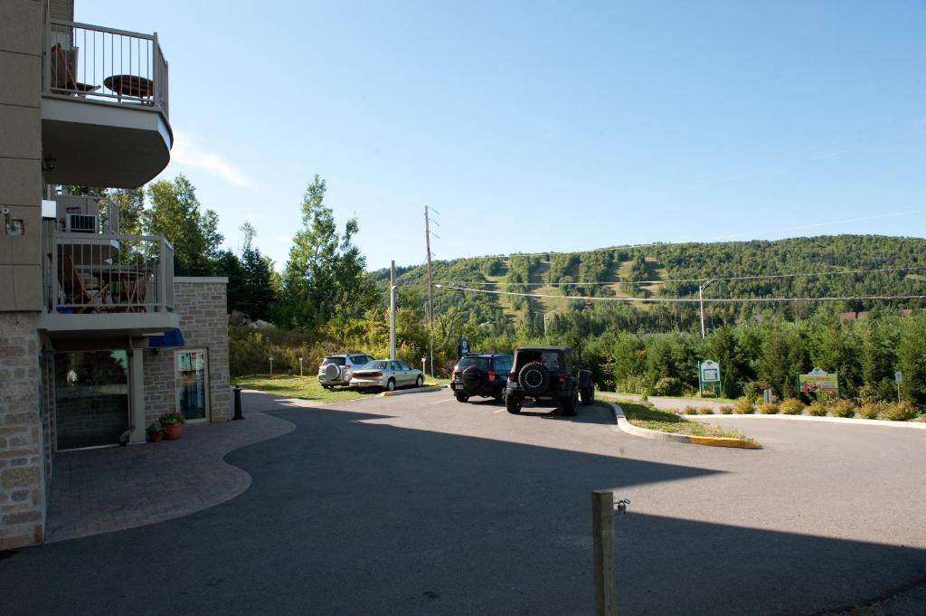 Hotel St-Sauveur Saint-Sauveur-des-Monts Exteriér fotografie